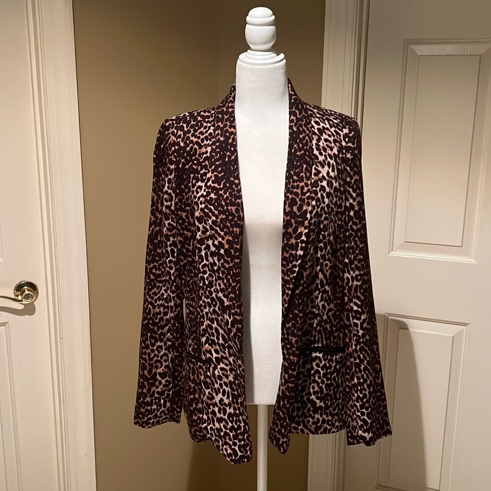 Leopard blazer